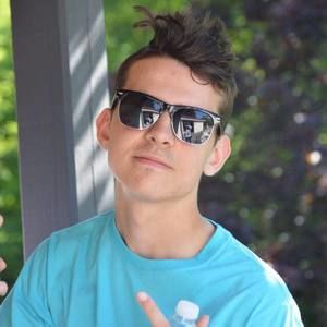 Meet your Posher, Peter